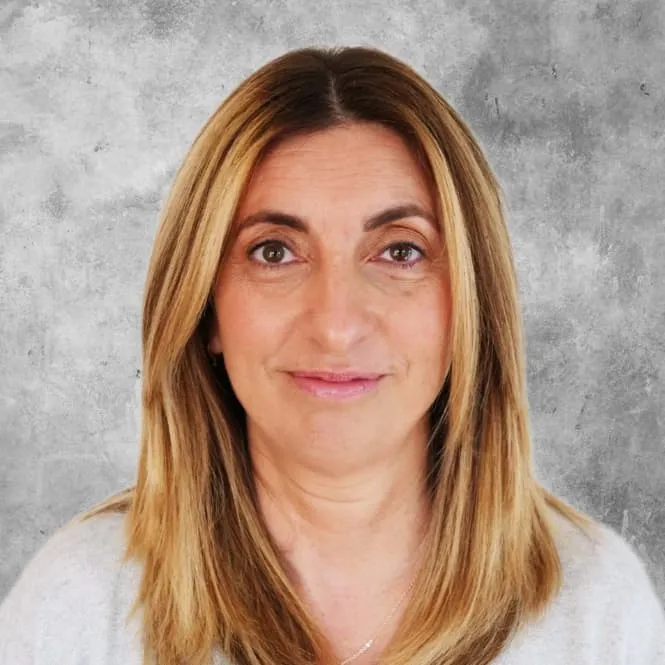 anna louca anna louca